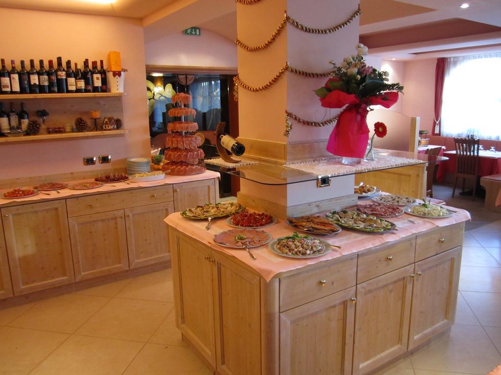 Hotel Rosalpina Folgaria Extérieur photo