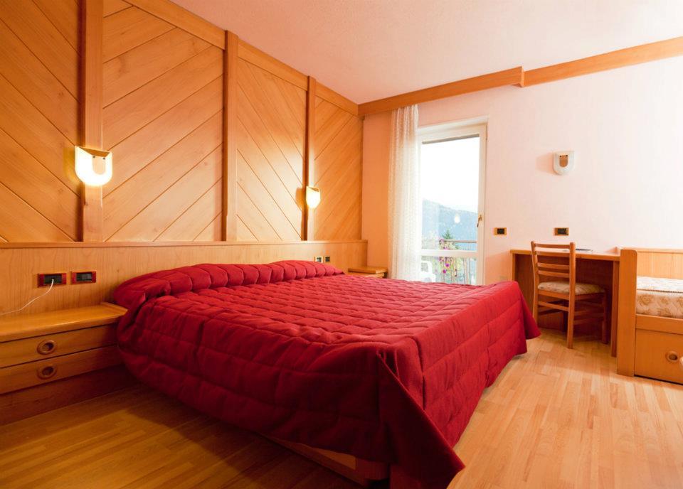 Hotel Rosalpina Folgaria Extérieur photo