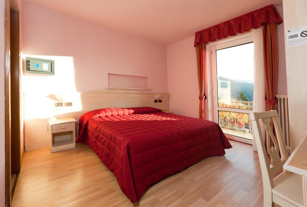 Hotel Rosalpina Folgaria Extérieur photo